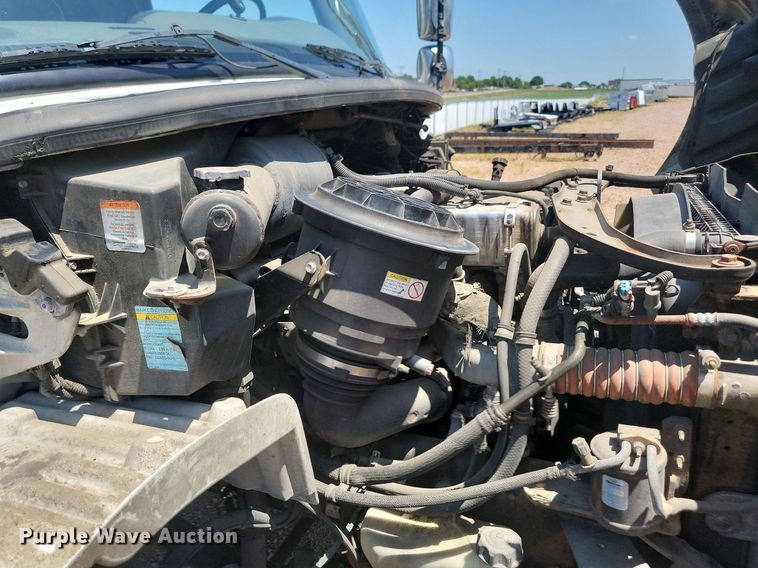 image for item ML9519 2018 Freightliner Business Class M2  box truck