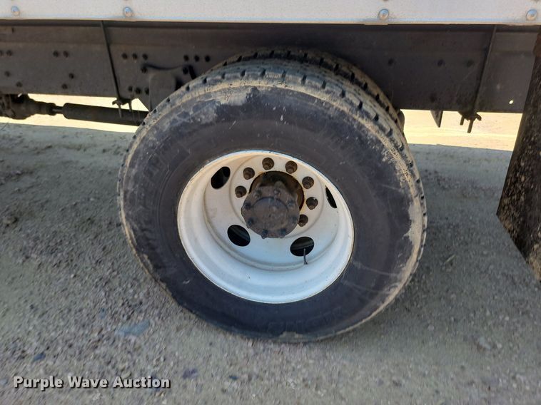 image for item ML9519 2018 Freightliner Business Class M2  box truck