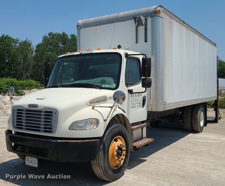image for item MO9904 2007 Freightliner Business Class M2  box truck
