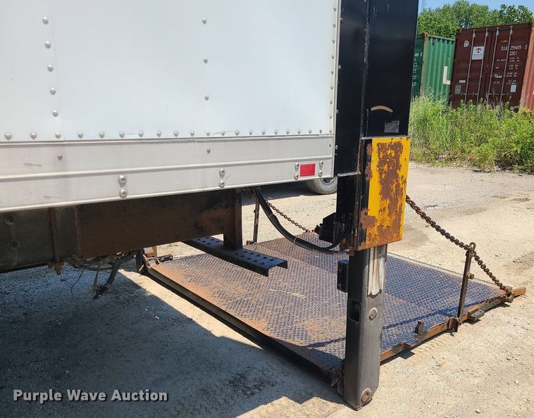 image for item MO9904 2007 Freightliner Business Class M2  box truck