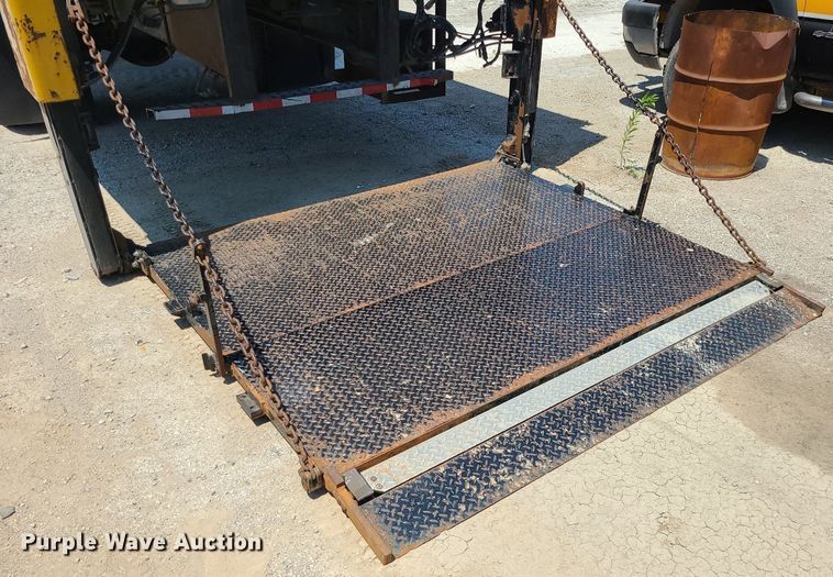 image for item MO9904 2007 Freightliner Business Class M2  box truck