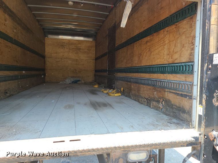 image for item MO9904 2007 Freightliner Business Class M2  box truck