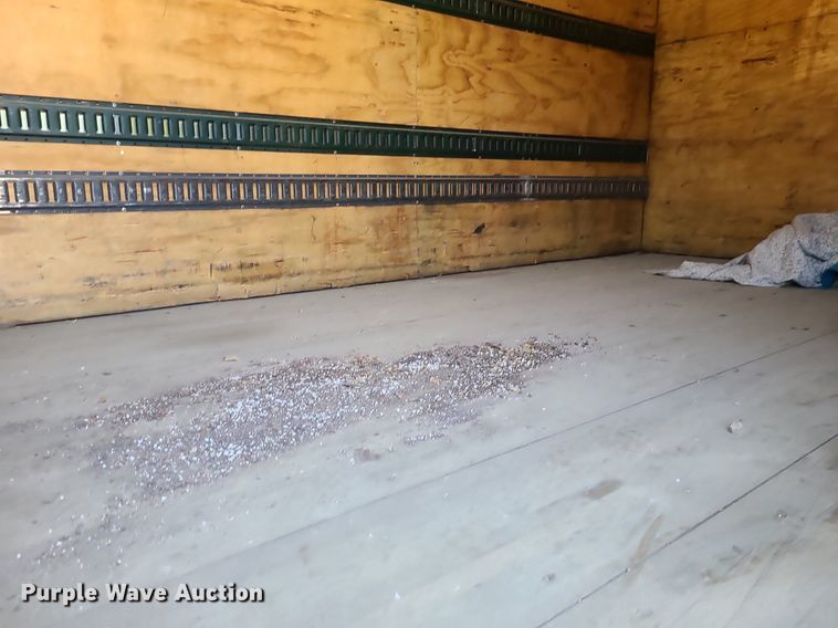 image for item MO9904 2007 Freightliner Business Class M2  box truck