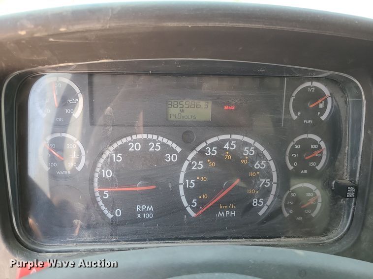 image for item MO9904 2007 Freightliner Business Class M2  box truck