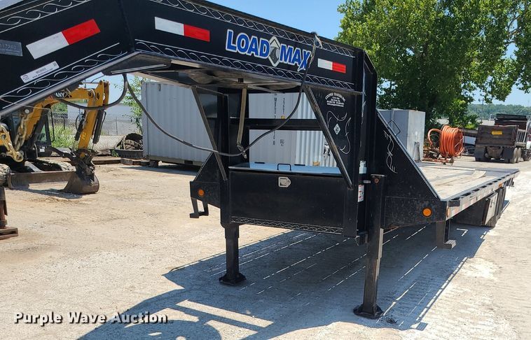 image for item MO9905 2017 Load Trail Load Max  equipment trailer