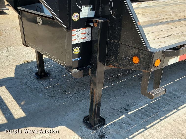 image for item MO9905 2017 Load Trail Load Max  equipment trailer