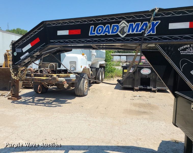 image for item MO9905 2017 Load Trail Load Max  equipment trailer