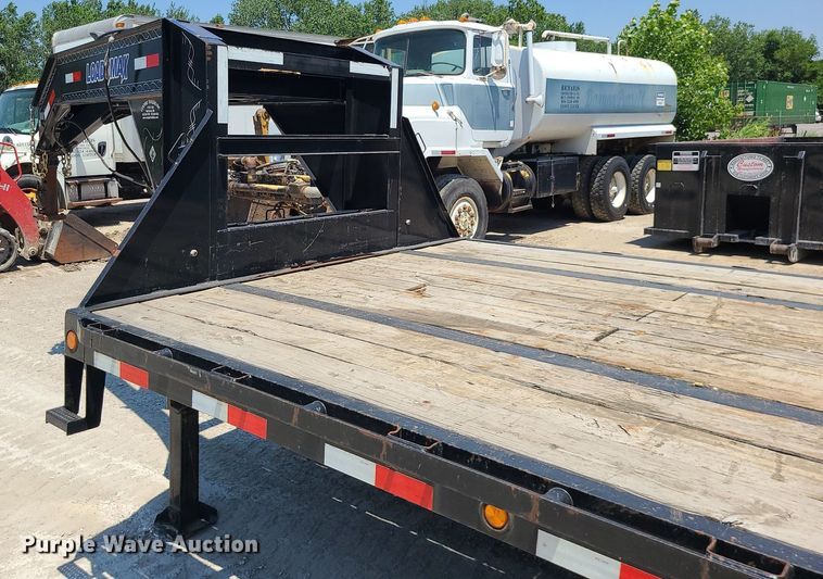 image for item MO9905 2017 Load Trail Load Max  equipment trailer