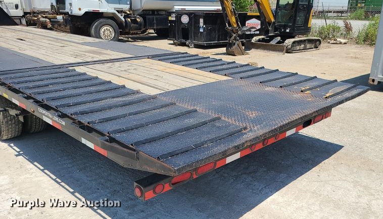 image for item MO9905 2017 Load Trail Load Max  equipment trailer