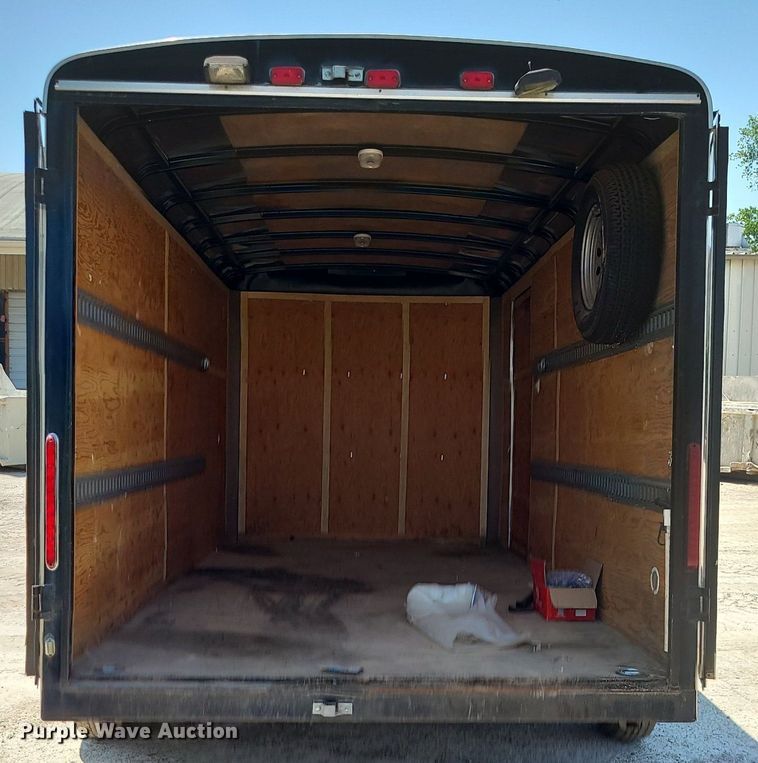 image for item MO9911 2011 Interstate  enclosed cargo trailer