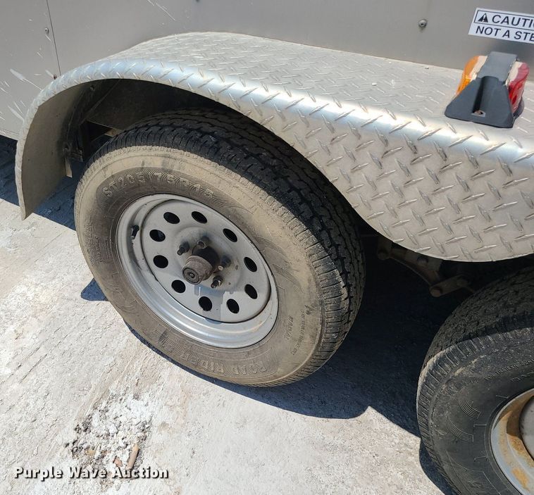 image for item MO9911 2011 Interstate  enclosed cargo trailer