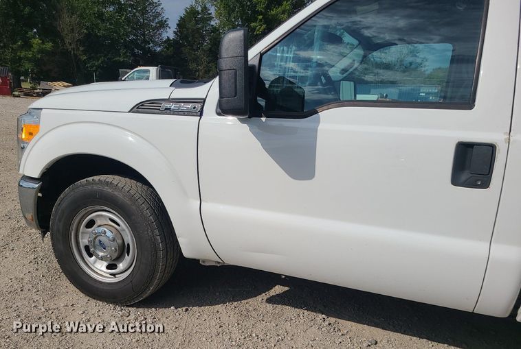 image for item MO9950 2014 Ford F350 Super Duty  pickup truck