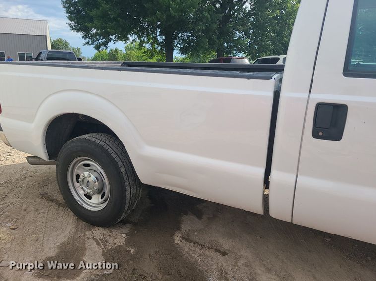 image for item MO9950 2014 Ford F350 Super Duty  pickup truck