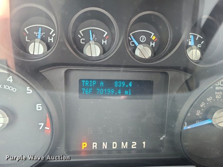 image for item MO9950 2014 Ford F350 Super Duty  pickup truck