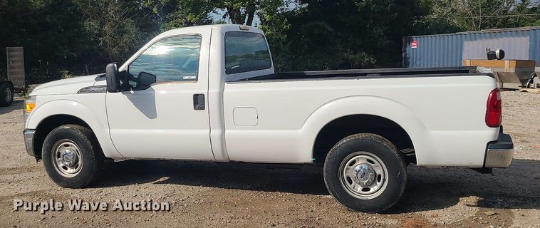image for item MO9953 2014 Ford F350 Super Duty  pickup truck