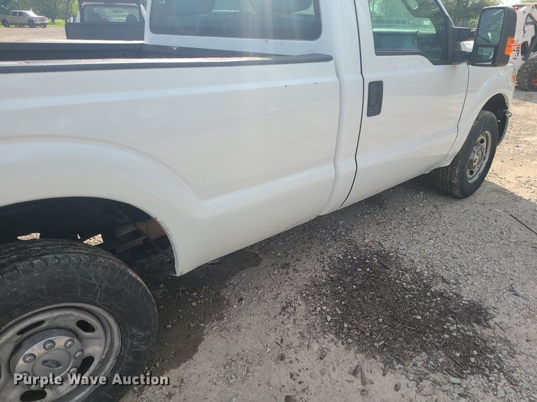 image for item MO9953 2014 Ford F350 Super Duty  pickup truck