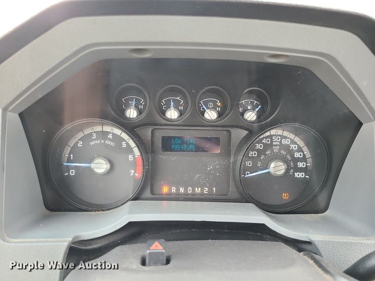 image for item MO9953 2014 Ford F350 Super Duty  pickup truck