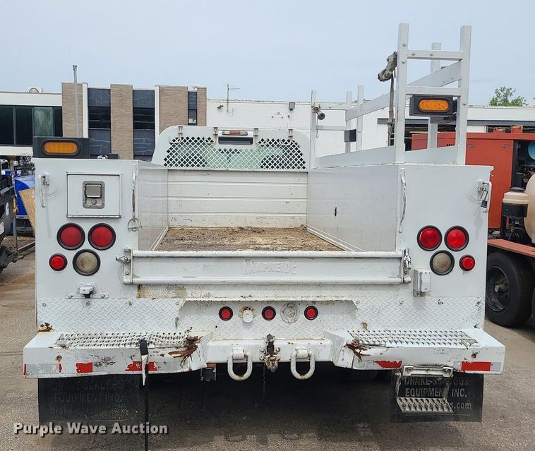 image for item MO9964 2010 Ford F550 Super Duty  utility / service truck