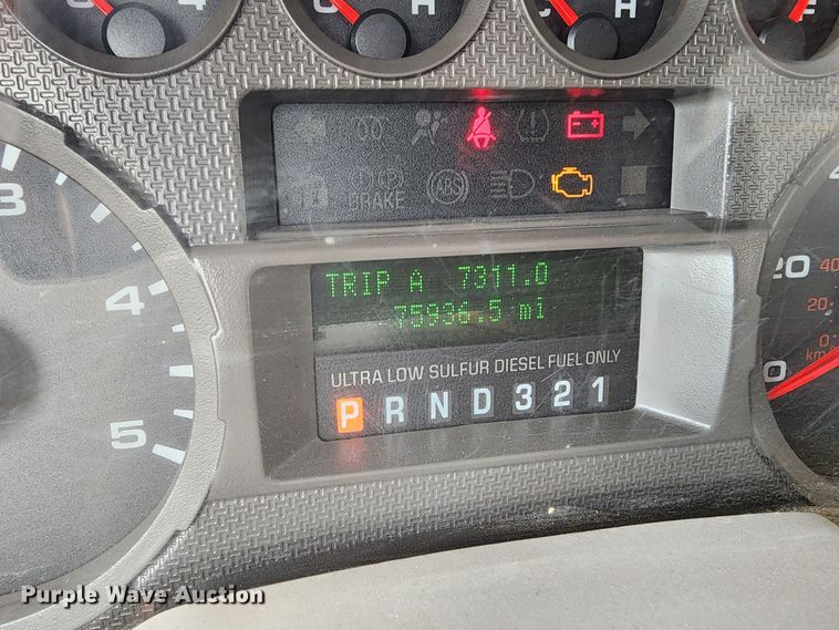 image for item MO9965 2010 Ford F550 Super Duty  utility / service truck