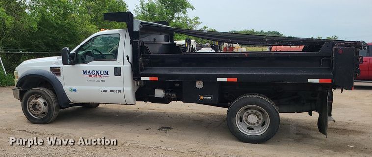 image for item MO9966 2008 Ford F550 Super Duty  dump truck