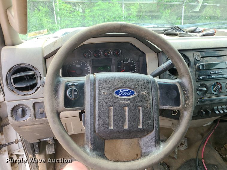 image for item MO9966 2008 Ford F550 Super Duty  dump truck