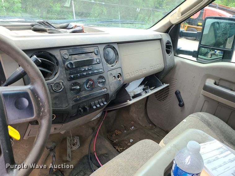 image for item MO9966 2008 Ford F550 Super Duty  dump truck