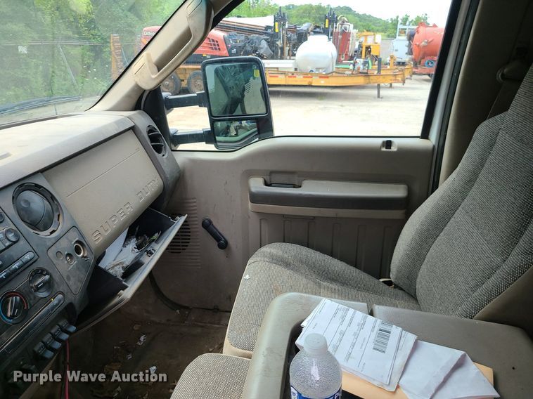 image for item MO9966 2008 Ford F550 Super Duty  dump truck