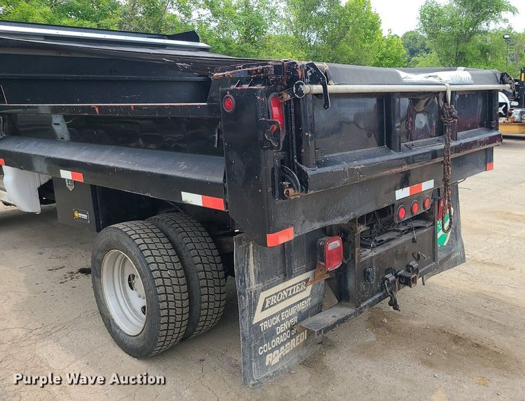 image for item MO9966 2008 Ford F550 Super Duty  dump truck