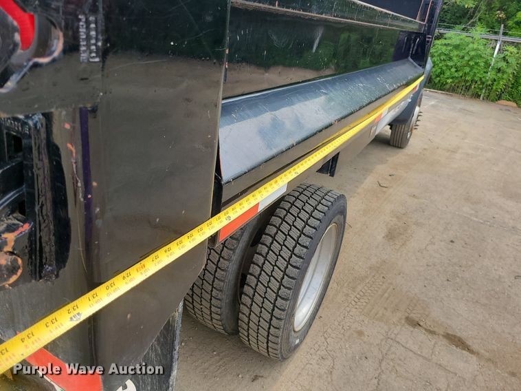 image for item MO9966 2008 Ford F550 Super Duty  dump truck