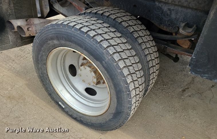 image for item MO9966 2008 Ford F550 Super Duty  dump truck