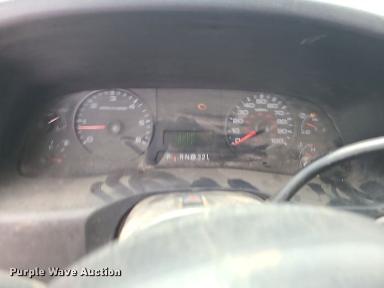 image for item MO9967 2007 Ford F250 Super Duty  SuperCab utility bed pickup truck