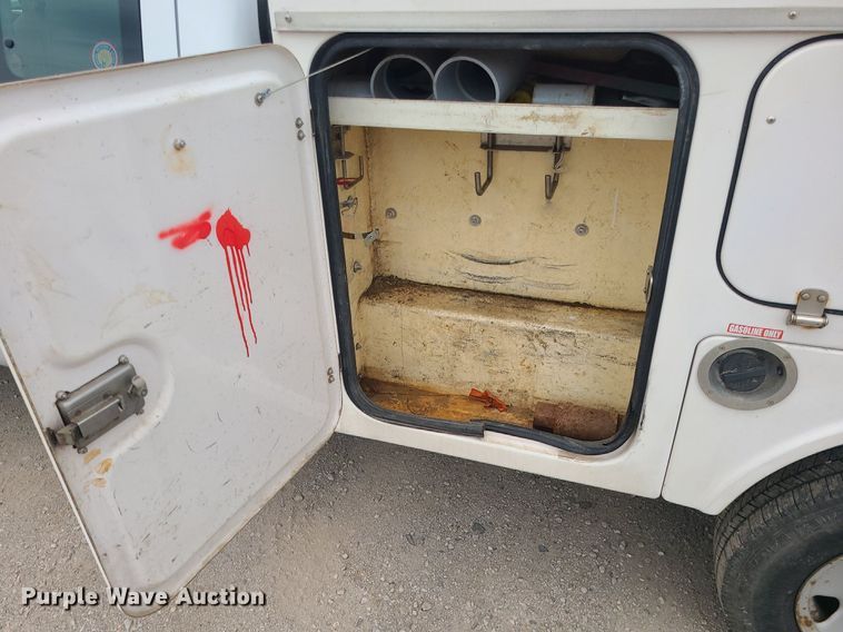 image for item MO9967 2007 Ford F250 Super Duty  SuperCab utility bed pickup truck