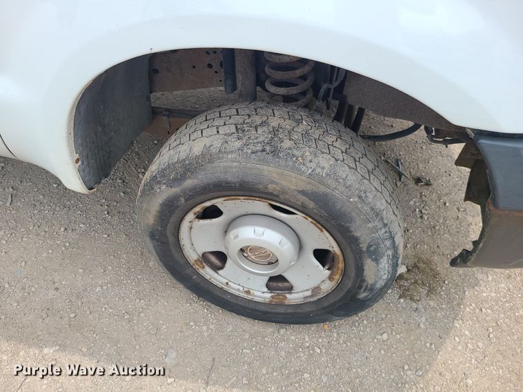 image for item MO9967 2007 Ford F250 Super Duty  SuperCab utility bed pickup truck