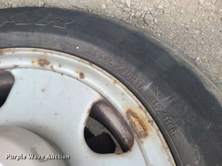 image for item MO9967 2007 Ford F250 Super Duty  SuperCab utility bed pickup truck