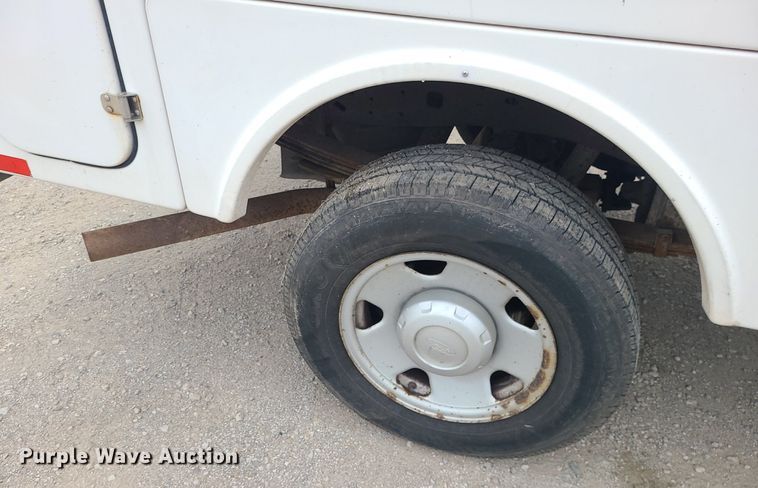 image for item MO9967 2007 Ford F250 Super Duty  SuperCab utility bed pickup truck