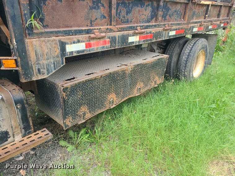 image for item MO9969 1999 Sterling L-Line  dump truck