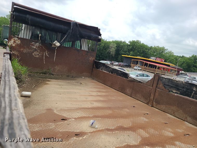 image for item MO9969 1999 Sterling L-Line  dump truck