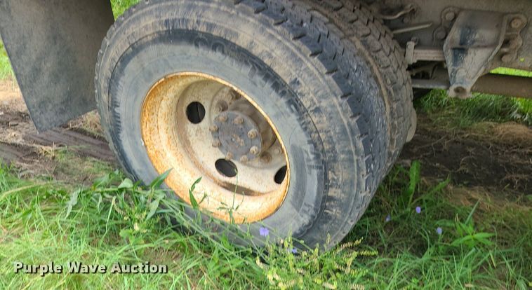 image for item MO9969 1999 Sterling L-Line  dump truck