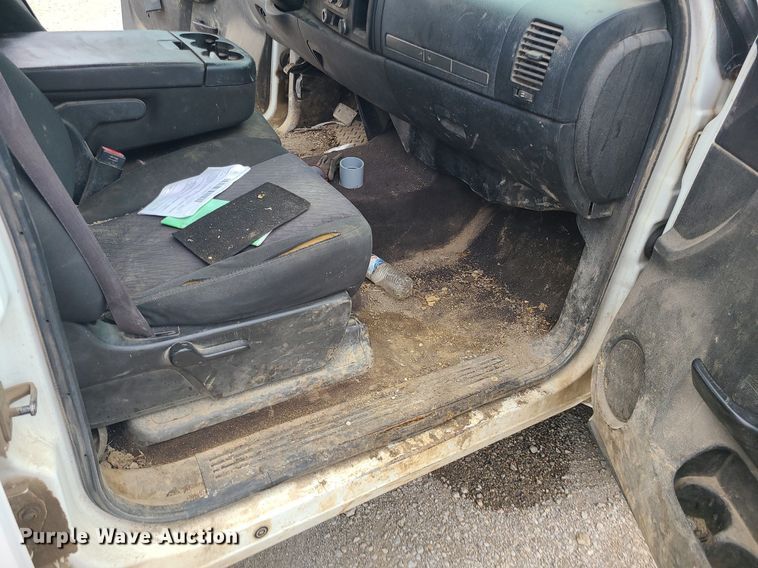 image for item MO9970 2012 Chevrolet Silverado 2500HD  Crew Cab pickup truck