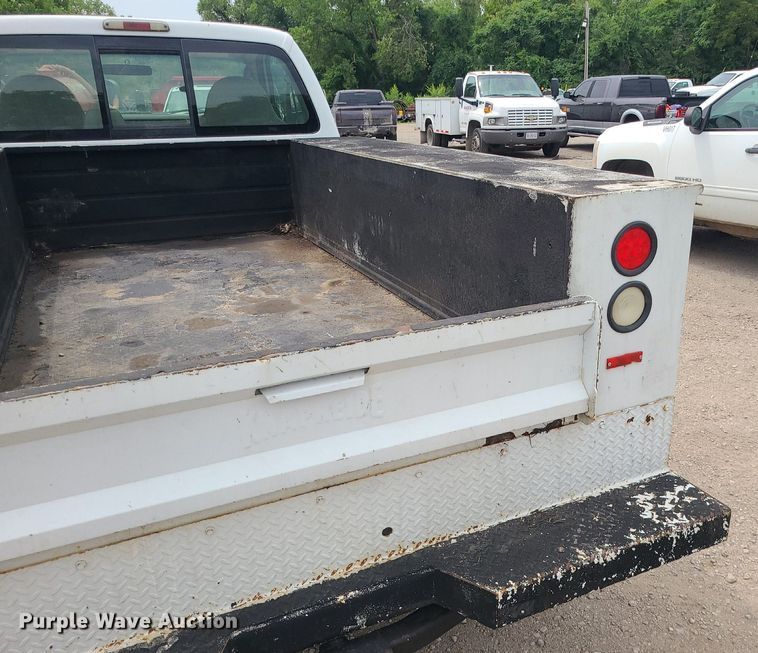 image for item MO9971 2008 Ford F250 Super Duty  utility bed pickup truck