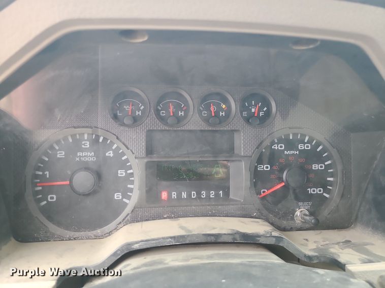 image for item MO9971 2008 Ford F250 Super Duty  utility bed pickup truck