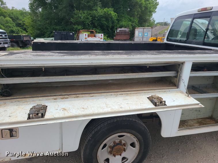 image for item MO9971 2008 Ford F250 Super Duty  utility bed pickup truck