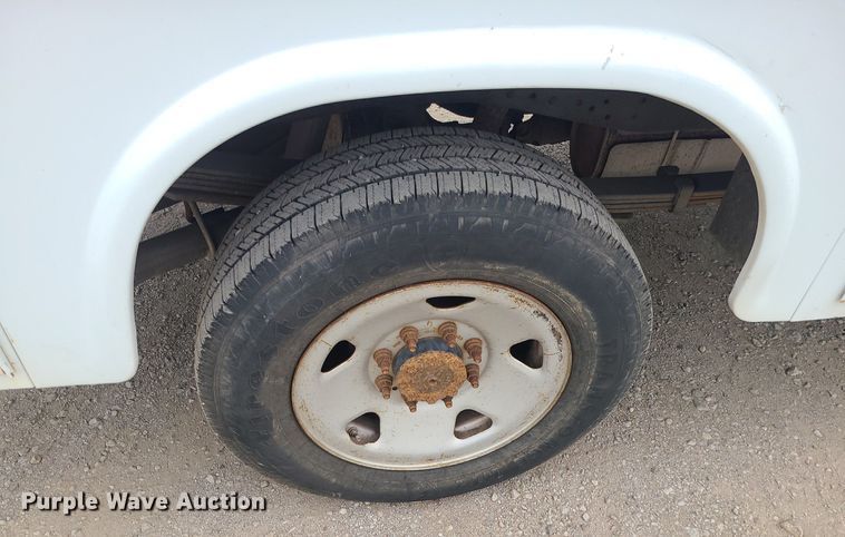 image for item MO9971 2008 Ford F250 Super Duty  utility bed pickup truck