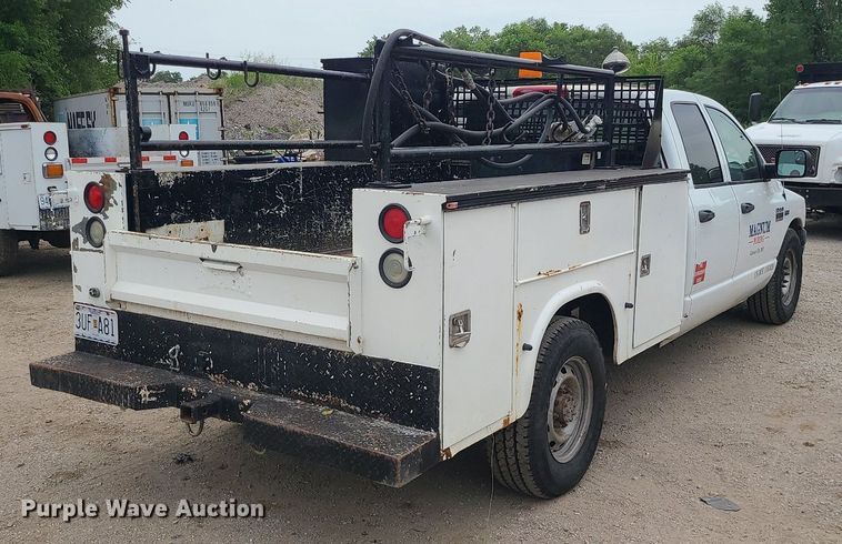 image for item MO9972 2009 Dodge Ram 2500HD  Quad Cab utility bed pickup truck