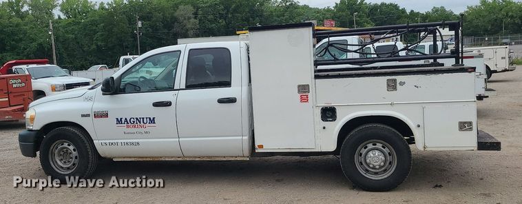 image for item MO9972 2009 Dodge Ram 2500HD  Quad Cab utility bed pickup truck