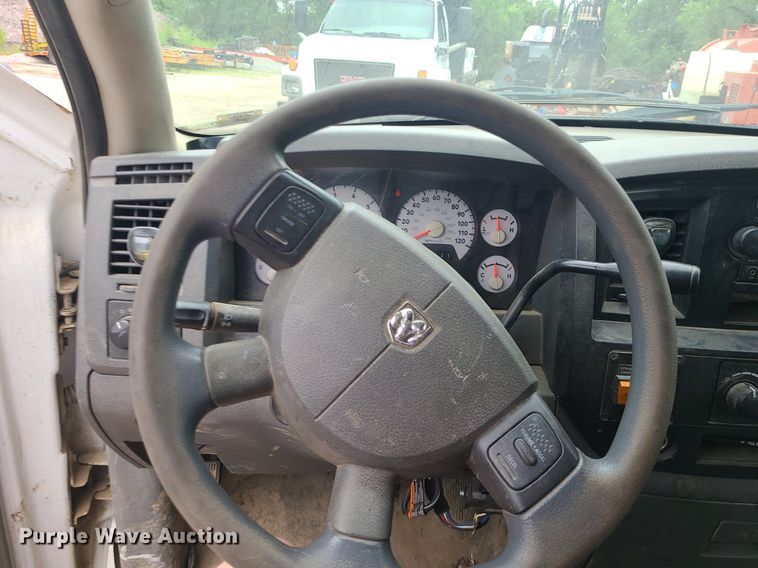 image for item MO9972 2009 Dodge Ram 2500HD  Quad Cab utility bed pickup truck