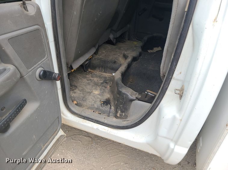 image for item MO9972 2009 Dodge Ram 2500HD  Quad Cab utility bed pickup truck