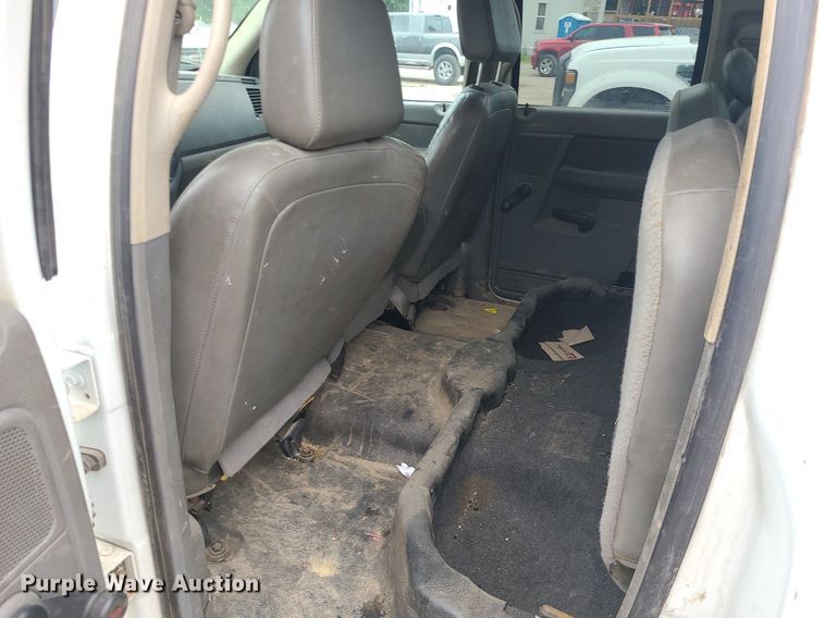 image for item MO9972 2009 Dodge Ram 2500HD  Quad Cab utility bed pickup truck