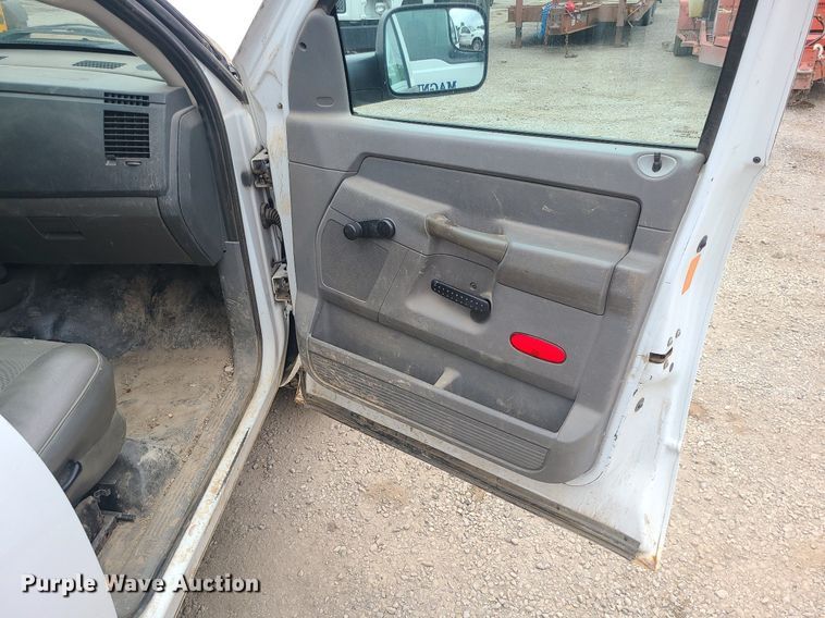 image for item MO9972 2009 Dodge Ram 2500HD  Quad Cab utility bed pickup truck