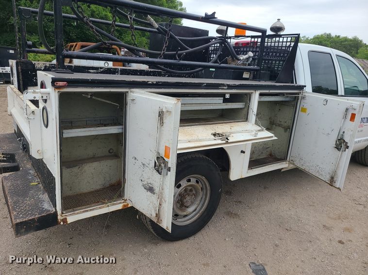 image for item MO9972 2009 Dodge Ram 2500HD  Quad Cab utility bed pickup truck